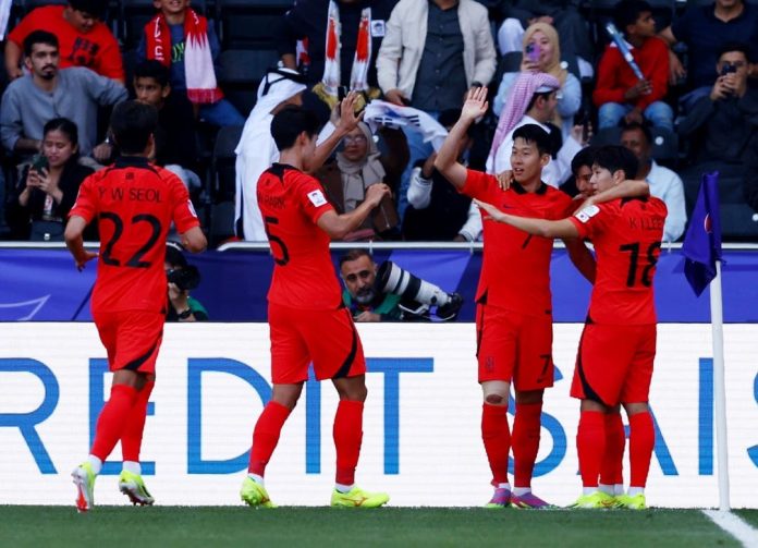 تتصدر فريق كوريا الجنوبية في بداية كأس آسيا بفوز 3 0